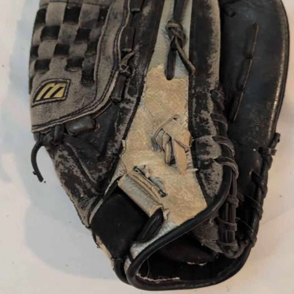Mizuno Franchise Max Flex MFX 1330 13" Baseball Softball Glove RHT Used Black
